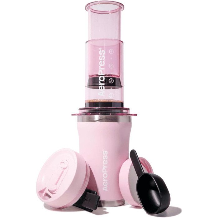AeroPress Go Plus Рожева – портативна кавоварка 3-в-1 для подорожей і кемпінгу, французький прес, пуровер, еспресо, насичена кава без гіркоти, комплект для приготування кави