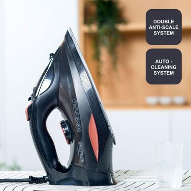 Праска з парою Black+Decker BXIR3000E | 3000 Вт | Керамічна підошва | 200 г/хв | Система захисту від накипу | Вертикальне прасування | Дезінфекція