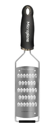 Microplane Терка дрібна Julienne для овочів та фруктів (морква, цукіні, картопля, яблуко, буряк, редис) чорна, сталеві леза - Made in USA