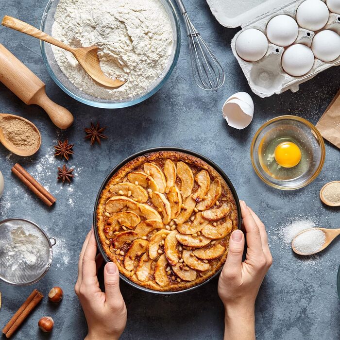 Набір для випічки Relaxdays, 7 предметів, круглі та квадратні форми, 18-28 см, сталь з антипригарним покриттям