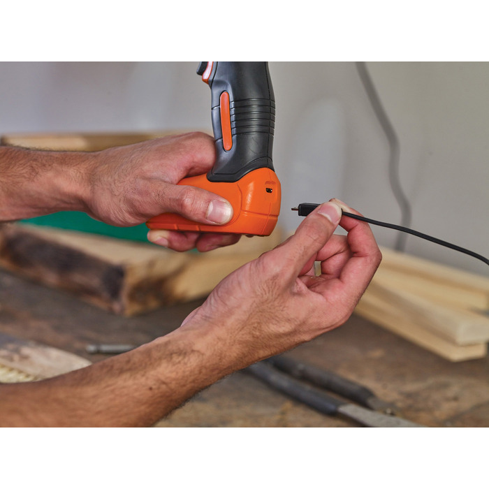 Акумуляторний шурупокрут Black+Decker 7,2 В BDCD8
