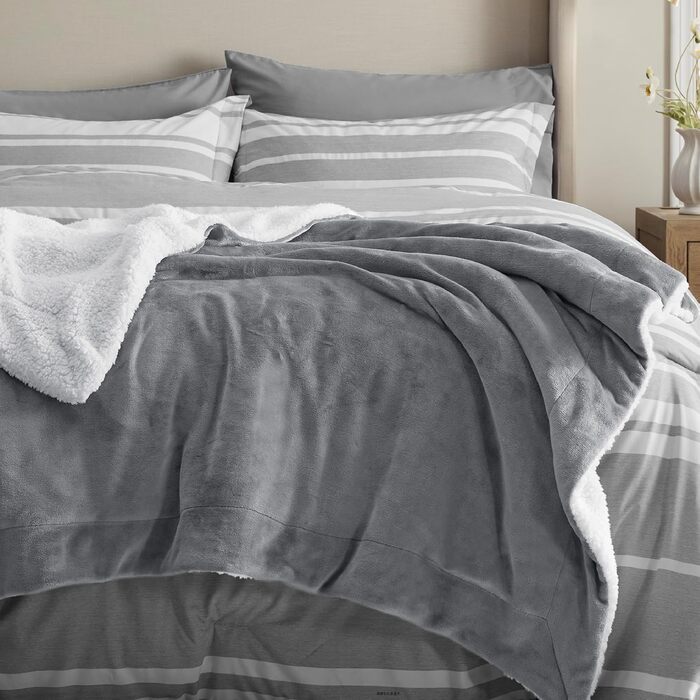 BEDSURE Плед з м'якого Sherpa, теплий плед з вовни, ковдра на диван, плюшевий накид, товста ковдра, флісова ковдра, м'який плед для дому, сірий, 220x240 см, XXL