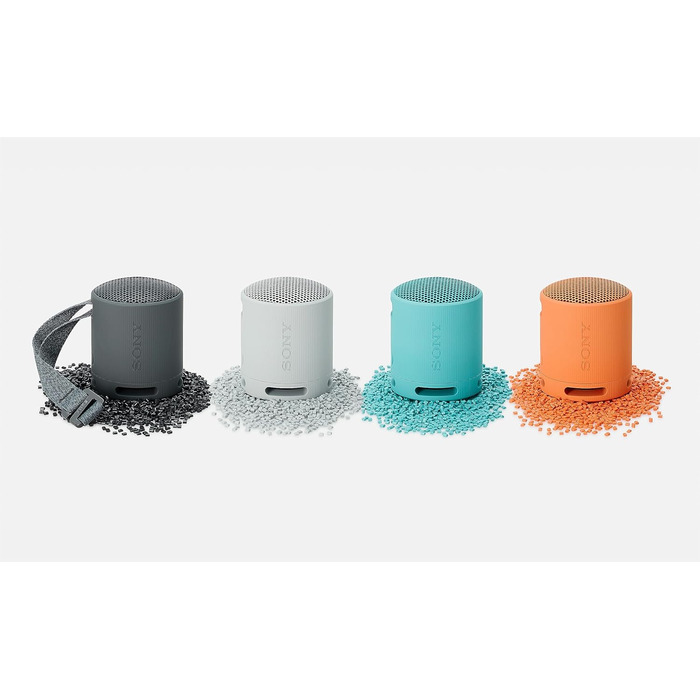 Портативна Bluetooth колонка Sony SRS-XB100 чорного кольору: волого- та пилозахист IP67, до 16 год роботи, ремінець для перенесення
