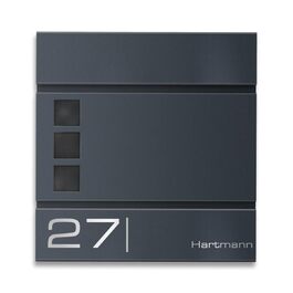 Поштова скринька Metzler Cube антрацит RAL 7016 з лазерним гравіюванням номеру будинку та імені - настінна, з відділенням для газет, вікном. Розмір: 37x37x10.5 см
