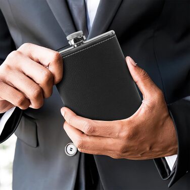 Фляга з нержавіючої сталі 8oz (240 мл) з набором: воронка та 4 стаканчика. Ідеальна для туризму, весілля, кемпінгу, альпінізму, пікніків (чорна)