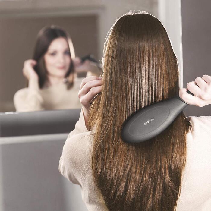 Електрична випрямляюча щітка Cecotec Bamba InstantCare 900 Perfect Brush з кератином та аргановою олією