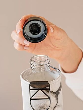 EQUA large drinking bottle with faux leather sleeve, 750 ml, made of borosilicate glass, BPA-free and leak-proof. (Grey/White)