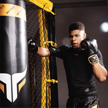 Боксерські рукавички MyTra Fusion 10oz, 12oz, 14oz, 16oz для MMA, боксу, спарингу, муай-тай, кікбоксингу (чорний/золотий)