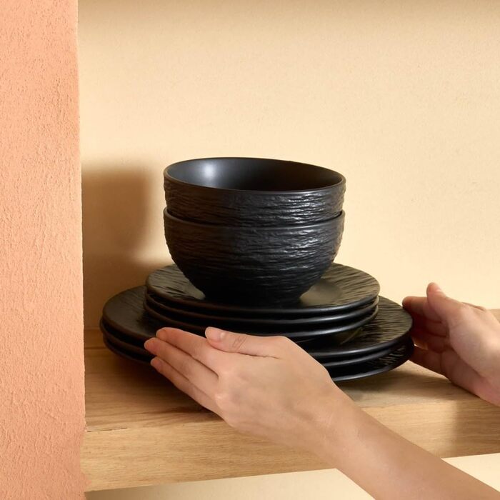 Набір посуду Karaca Solem 18 предметів, чорний, з тисненням, для 6 осіб