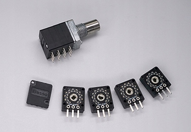 Портативний підсилювач для навушників iBasso DC-Elite