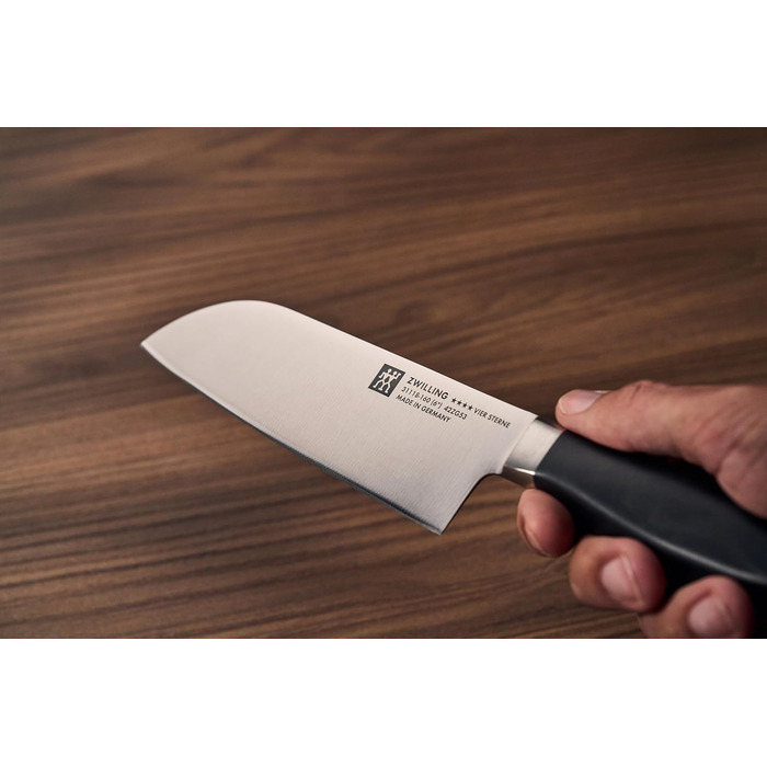 Професійний ніж Сантоку ZWILLING Professional S, нержавіюча сталь, 16 см, чорний