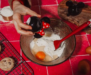 Disney Mickey and Minnie Mouse Ceramic Salt and Pepper Shakers, 2-Piece Set | Spice Dispenser Storage Jars