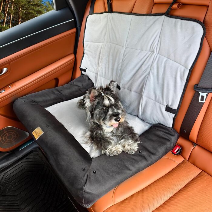 BingoPaw Dog Car Seat for Medium Dogs - Secure & Waterproof Pet Seat Cover for Back or Front Seat - Reinforced with Seat Belts - 66x55x49 cm