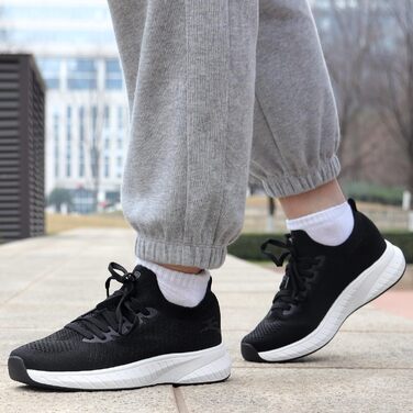 Жіночі кросівки для бігу та повсякденного носіння. Легкі, дихаючі, стильні. (36 EU, чорний та білий)