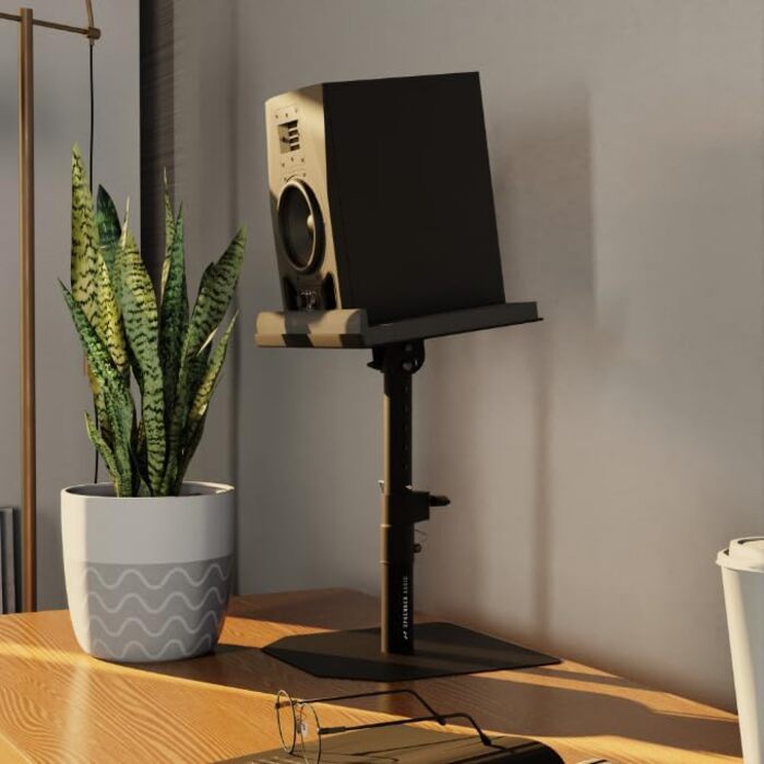 Надійні підставки для акустики зі звукопоглиначем – міцні, регульовані +/-20°, вантажопідйомність до 28 кг – ідеально для столу, студії або DJ-стілу