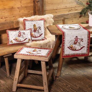 Текстильний доріжка Villeroy & Boch Toy's Fantasy з новорічним мотивом – велика, кольорова, для декору столу, бавовна та поліестер, підходить для прання, Різдвяна колекція