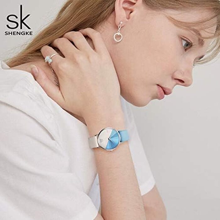 Жіночий наручний годинник SHENGKE K0095 зі шкіряним ремінцем, синій з білим