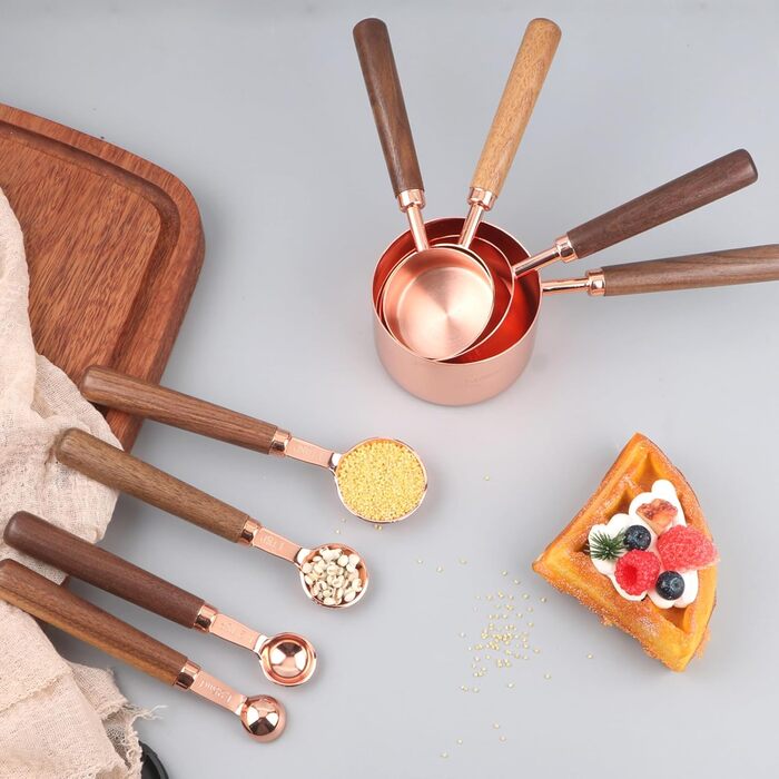 Набір мірних ложок мідних (4 шт.) з дерев'яною ручкою для кави, кухні, випічки 60/80/125/250 мл Akazie (Золото)