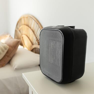 Керамічний обігрівач Cecotec Ready Warm 6100 Ceramic Rotate: обігрів до 20 м², 1500 Вт, регулювання температури, захист від перекидання, білий/чорний