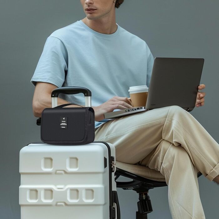 Чоловіча косметичка для подорожей з ручкою, чорна, з кількома відділеннями