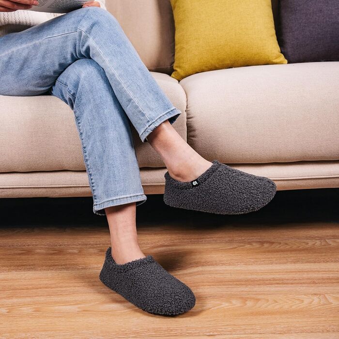 Жіночі домашні капці VeraCosy з фетру та ефектом пам'яті (Memory Foam), закрита п'ята, утеплені флісом
