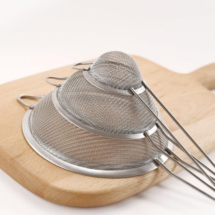 Набір сит для кухні, 3 шт. (діаметр 7/12/18 см), нержавіюча сталь, дрібний сіт, з ручкою. Ідеально для приготування та проціджування: макарони, кіноа, цукрова пудра, овочі, фрукти, чай.