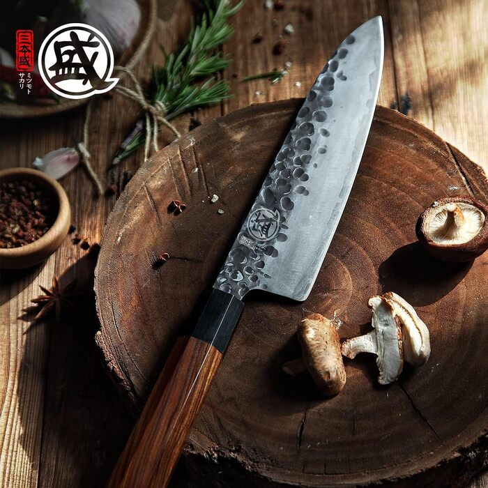 Японський кухонний ніж Mitsumoto Sakari Gyuto 22 см, ручне кування, високовуглецева сталь, дерев'яна ручка, подарункова коробка