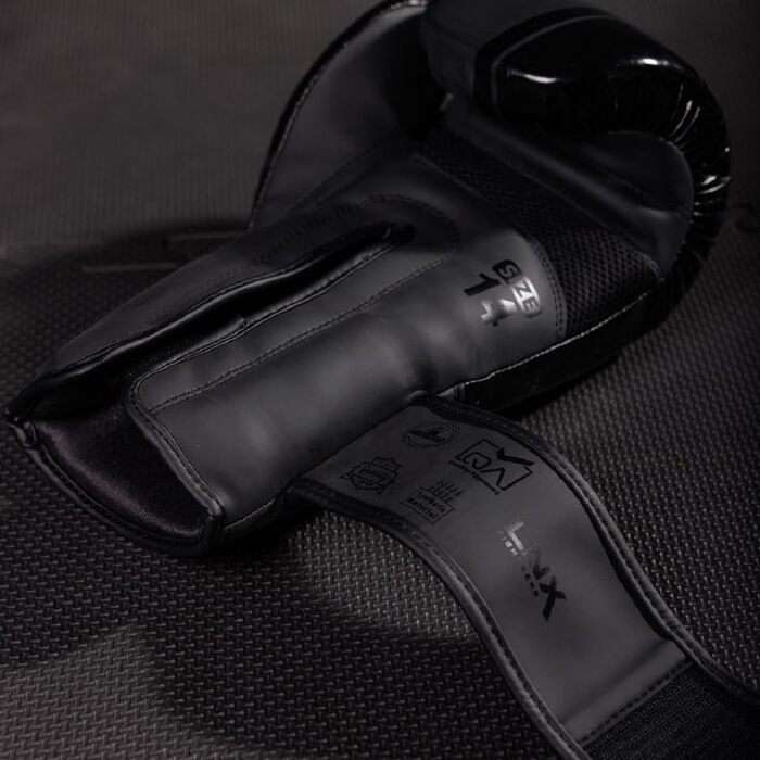 Боксерські рукавички LNX Performance Pro: для кікбоксингу, боксу, муай-тай, MMA (10, 12, 14, 16 Oz) - чорний колір