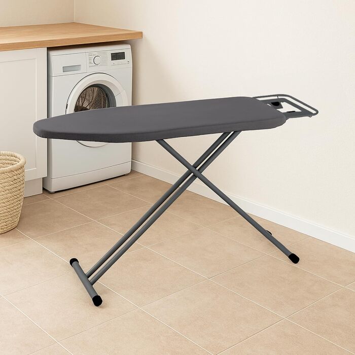 Прасувальна дошка SensaHome – складана, 120x38 см, з підставкою для праски, квітковий принт (темно-сірий)