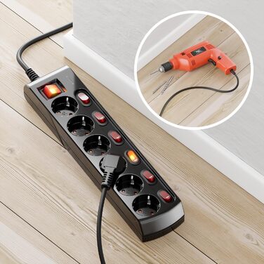 Многофункціональна мережева стрічка deleyCON з 6 розетками та індивідуальними вимикачами (3м, чорна)