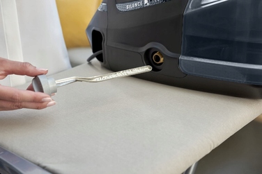 Парова станція Rowenta Silence Steam Pro, 2800 Вт, 1,3 л, чорний з зеленим