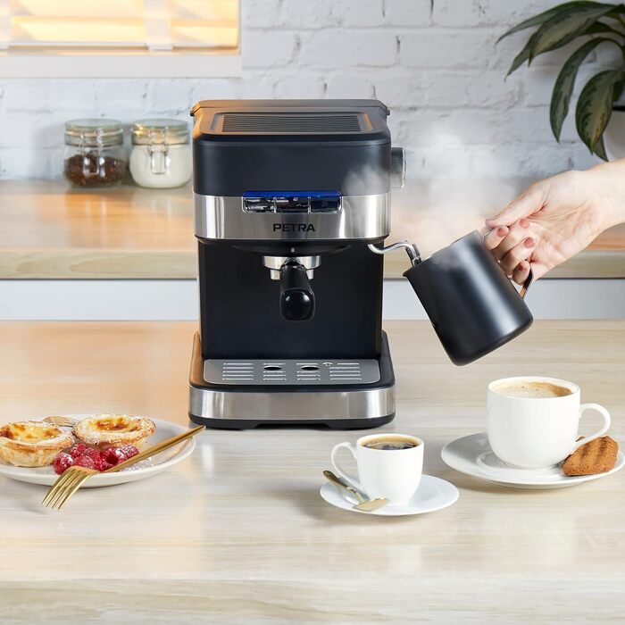 Petra Coffee Machine Barista Pro 1.5L, Semi-Automatic Espresso Machine with Milk Frother, Small Coffee Machine for Espresso & Cappuccino, Coffee Machine 15 Bar, 850W
