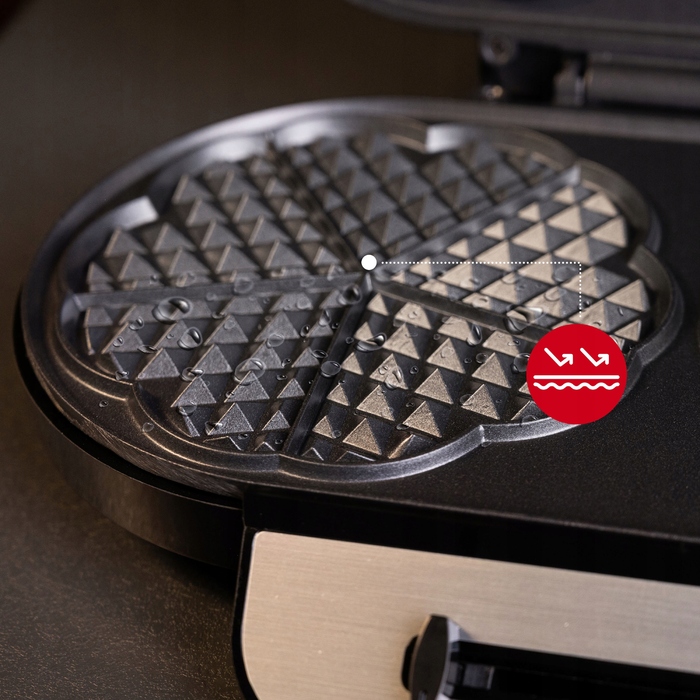 Вафельниця Lehmann для 2 великих вафель-сердечок, 1200 Вт, срібляста