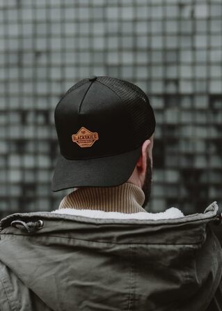 Кепка бейсболка Blackskies® Essentials Trucker Cap унісекс, чорно-коричнева, сітка, для вулиці та відпочинку