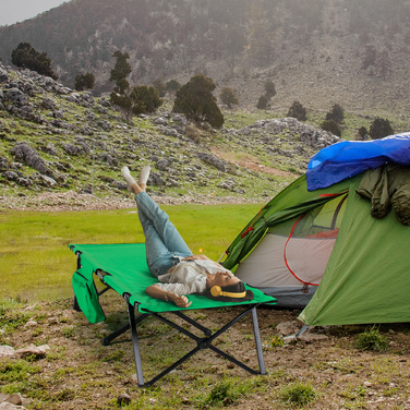 Outsunny Folding Camping Bed - Supports up to 136 kg - Folding Field Bed with Side Pocket - Oxford Green & Black - 200 x 73 x 49 cm - for Outdoor & Travel