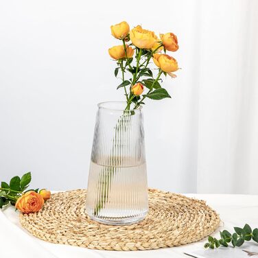 Скляна ваза Dekovase з рельєфною поверхнею для декору інтер'єру | 20 см