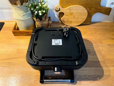 Вафельниця MPM MGO-40, 1500 Вт, чорна