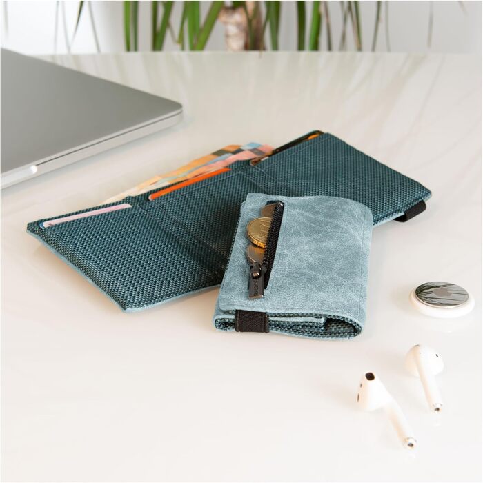 GUGGIARI® Slim Wallet with Coin Pocket made of Microfiber Jacquard with RFID Protection - Slim Wallet for Credit Cards - Credit Card Case - Wallet for on the Go