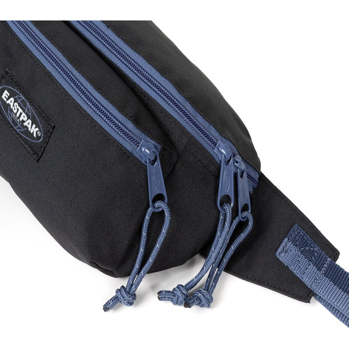 Сумка EASTPAK Doggy Bag чорного кольору, універсальний розмір