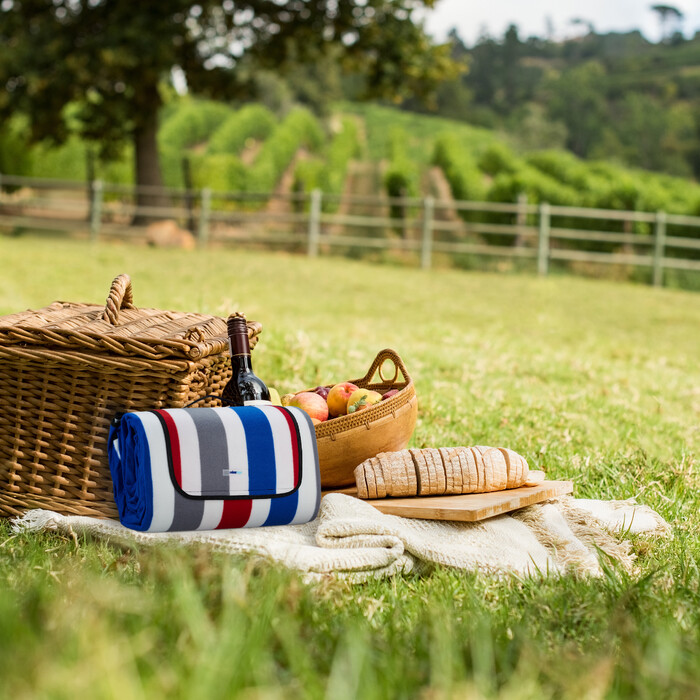 Relaxdays XXL Picnic Blanket 200x300 cm Stripes