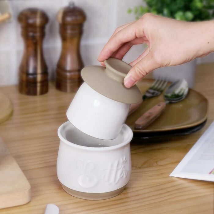 MAIA Ceramic 5.5 oz Butter Crock for Counter with Water Butter Spreader Holder for Spreadable Butter, French Butter Dish with Lid, Butter Keeper for Kitchen Counter, White Kitchen Décor