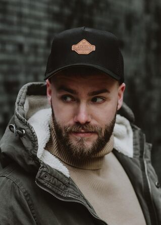 Кепка бейсболка Blackskies® Essentials Trucker Cap унісекс, чорно-коричнева, сітка, для вулиці та відпочинку