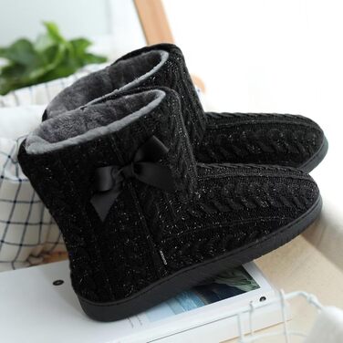 Тапочки домашні жіночі з плюшевою підкладкою, білі, з неслизькою підошвою (35/36 EU)