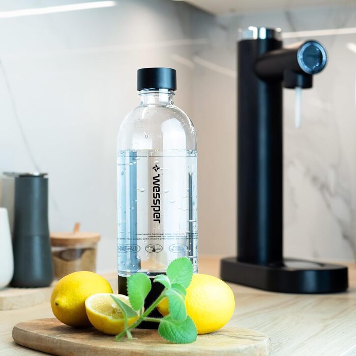 Wessper Машина для газування води, комплект 800 мл, PET-пляшки BPA-Free, 60л CO2 балон | Професійний карбонізатор води | Білий (Чорний, пляшка)