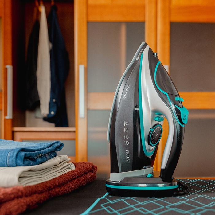 Бездротова парова праска Cecotec IronHero 3100 Cordless, 3100 Вт, чорна