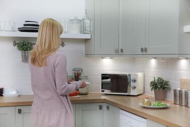 Мікрохвильова піч Russell Hobbs RHMM701C, 17 л, 700 Вт, кремовий колір, 5 рівнів потужності, таймер, функція розморожування