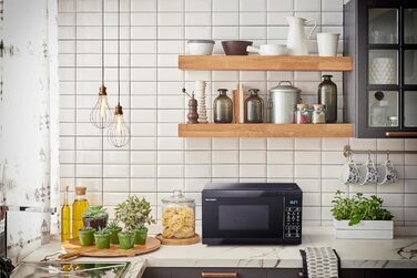 Мікрохвильова піч SHARP MS02E, 800W, 11 режимів, розморожування, чорний