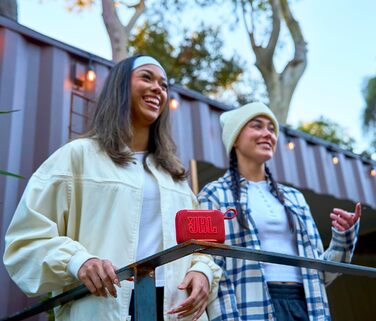 JBL Go 5: Портативна Bluetooth колонка, червоний колір - потужний звук, водонепроникність, до 10 годин роботи