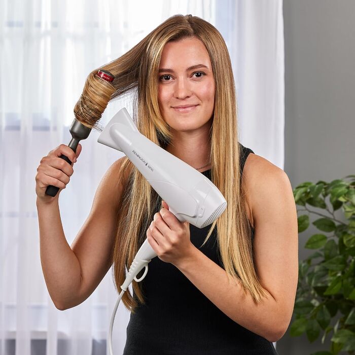 Фен Remington D3198: Іонний, з насадкою-дифузором та насадкою для укладки, 2200W, чорний (EU)