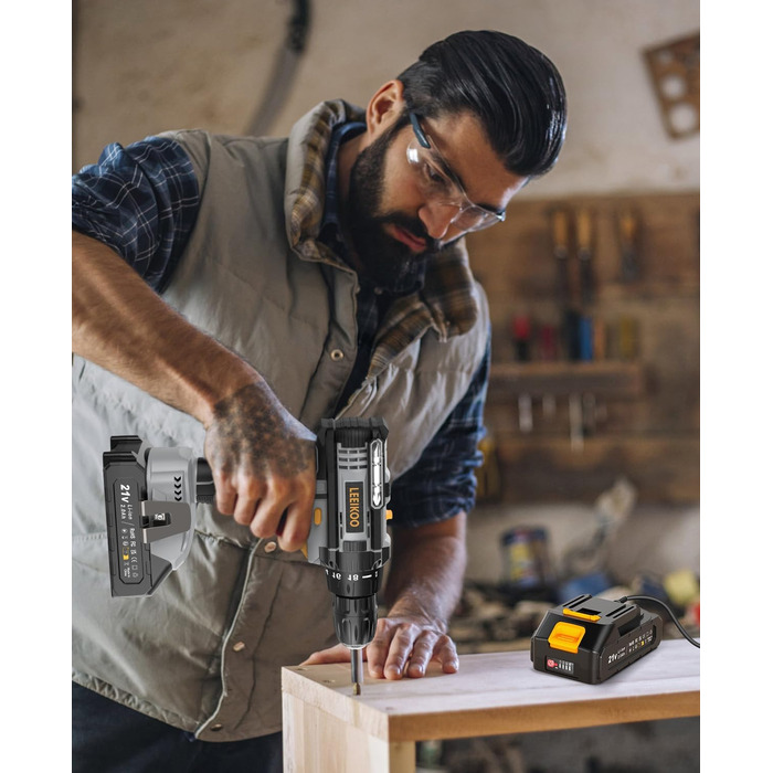 Акумуляторний шуруповерт LEEIKOO 21V з акумулятором 2.0Ah, 42N.m, 10мм патрон, 2 швидкості, 18+1 момент, LED, 20шт набору, сірий